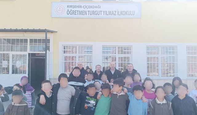 Yerköy ve Çiçekdağı’nda Örnek Dayanışma: Yüzlerce Öğrenciye Giysi, Kitap ve Müzik Aleti Desteği