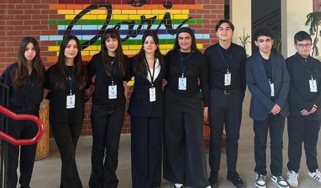Ankara’nın kariyerli isimleri ünlü lisede bir araya geldi