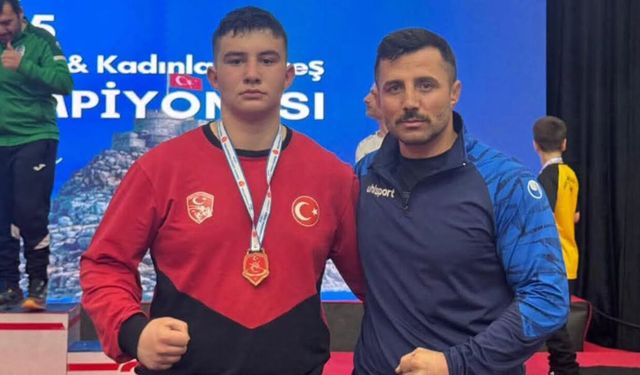 Yozgatlı Güreşçi Bünyamin Sarıaslan Türkiye Şampiyonu Oldu