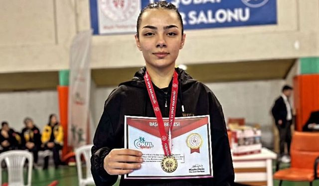 Yerköy Atatürk İmam Hatip Ortaokulu Öğrencisi Hira Nur Çıtak Grup Şampiyonu Oldu
