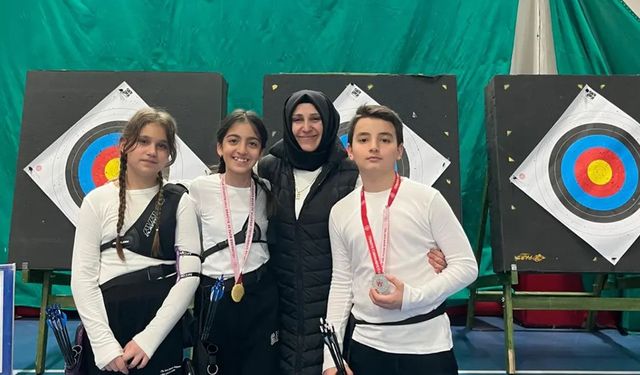 Yozgat Kınalıhasan Ortaokulu Okçulukta Zirvede