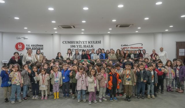 Ankara'da minikler kütüphane atmosferini yaşadı