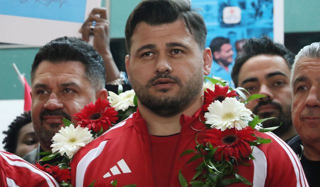 Yozgat’ın gururu Rıza Kayaalp’ten Tarihi Rekor: 13. Avrupa Şampiyonluğu Sonrası Milli Takım Yurda Döndü