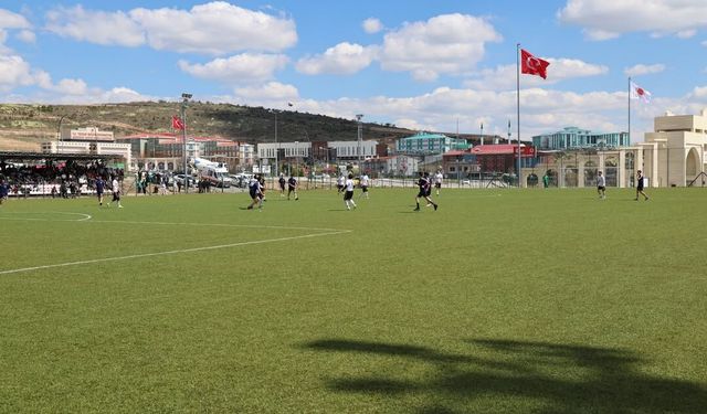 Yozgat Bozok Üniversitesi'nde spor şenlikleri başladı