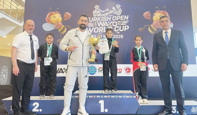 Yozgatlı 4 Kickboksçu Dünya Kupası’nda Madalyaları Topladı