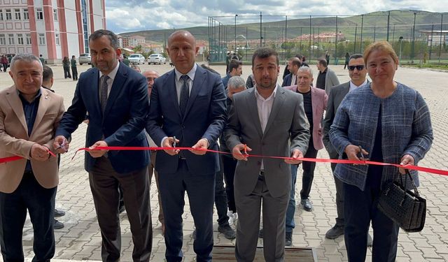 Yerköy Şehit İdris Aydoğdu Fen Lisesi’nde TÜBİTAK 4006 Bilim Fuarı Yoğun İlgi Gördü