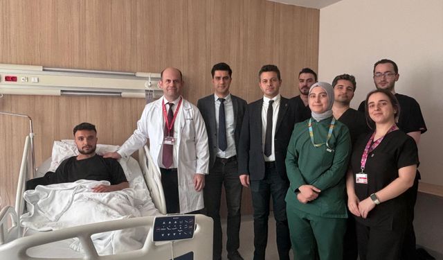 Motosiklet Kazasında Kopan Sinirler Bacağından Alınan Nakille Onarıldı
