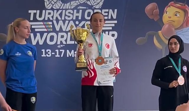 Yozgatlı Sporcu Rabia Karadaş Kick Boks Dünya Kupası’nda Altın Madalya Kazandı
