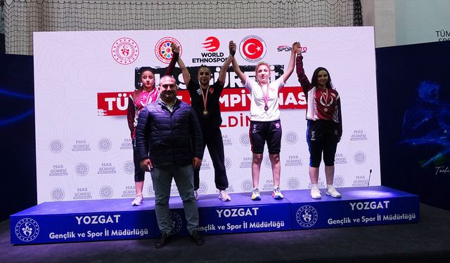 Yozgat’ta Mas Güreşi Türkiye Şampiyonası Nefes Kesti: Yozgat kadın takımı şampiyon oldu