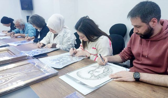 Yozgat’ta Öğretmenlerden Sanatsal Dönüşüm: Rölyef Eserleri Sergiye Hazırlanıyor