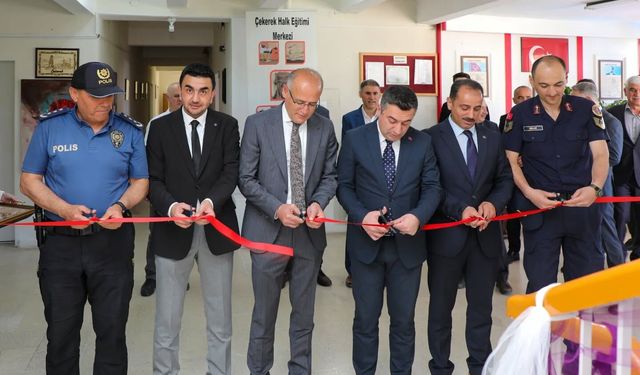Çekerek Halk Eğitim Merkezi Yıl Sonu Sergisi Açıldı: El Emeği Eserler Büyük İlgi Gördü