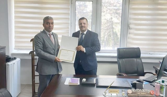 Cumhurbaşkanlığı Külliyesi’nden Hacı Ömer Tarman Anadolu Lisesi’ne Teşekkür Belgesi
