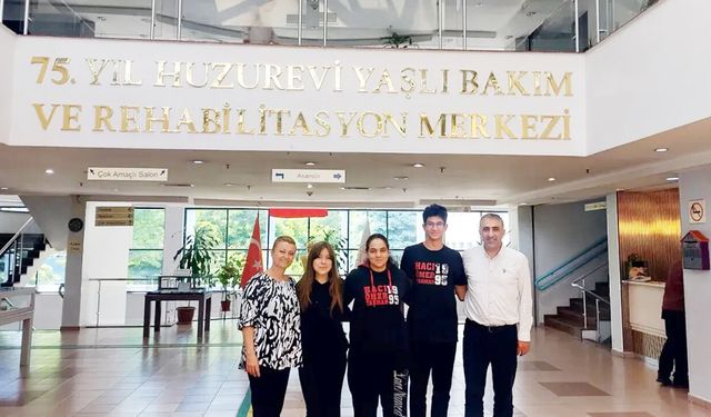 Hacı Ömer Tarman’ın Öğrencilerinden huzurevine anlamlı ziyaret