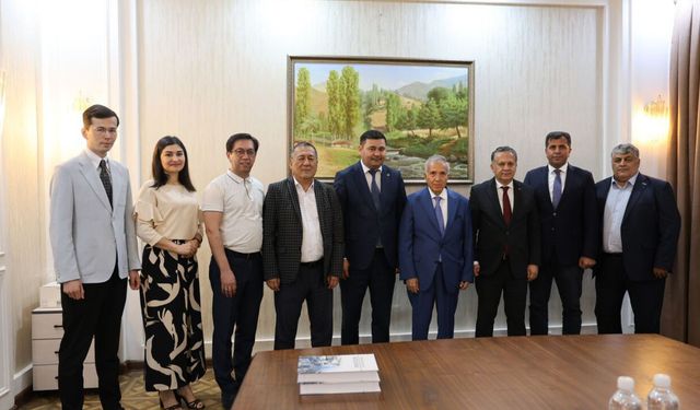 Özbekistan’da Türk Medyasına Yoğun İlgi: KGK’nın Uluslararası Medya Buluşması Taşkent’te Başladı