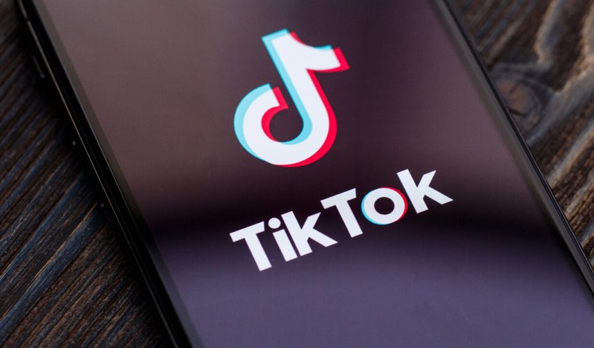 TikTok Little Does He Know About Larry Trendi Nedir?