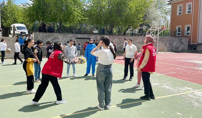 Doyasıya eğlendiler
