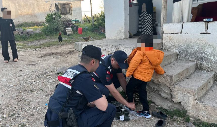 Çocukların Gönlüne Dokundular