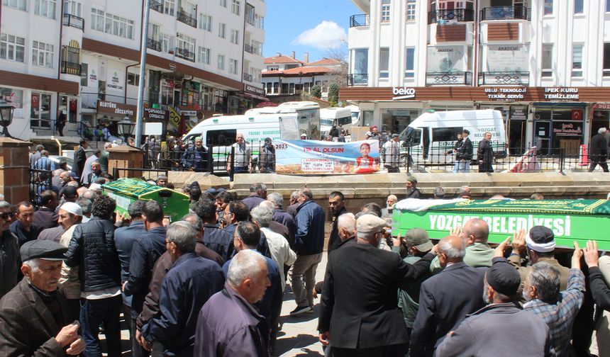 Son Yolculuğuna Uğurlandı