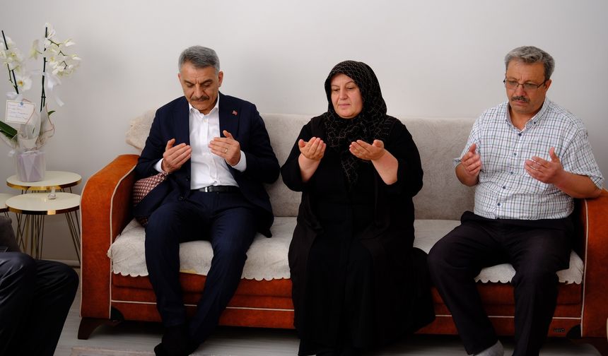 Şehit Annesine Anneler Günü Sürprizi