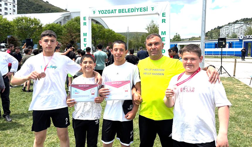 Yozgatlı Güreşçiler Türkiye Şampiyonası'nda Göz Doldurdu