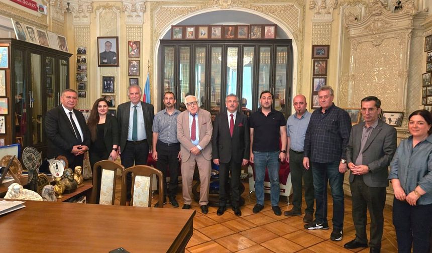 Azerbaycan Yazıcılar Birliği'nden Takdir
