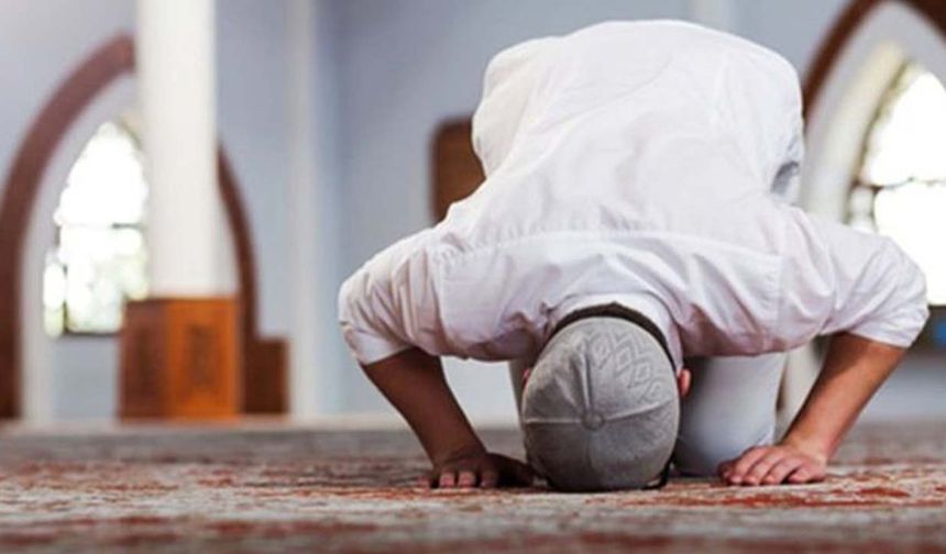 Berat Gecesi 6 Rekat Namaz Nasıl Kılınır