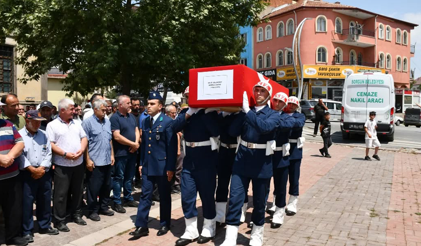 Askeri Tören Düzenlendi