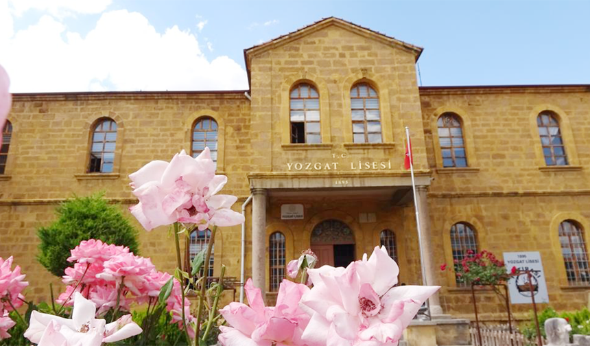 Tarihe Tanıklık Eden Okul