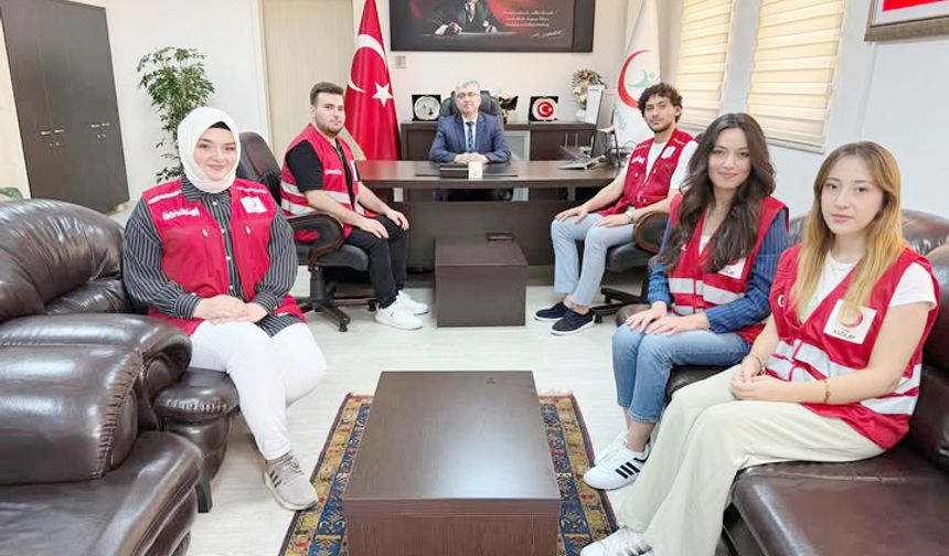Yozgat Genç Kızılay Heyetinden Anlamlı Ziyaret