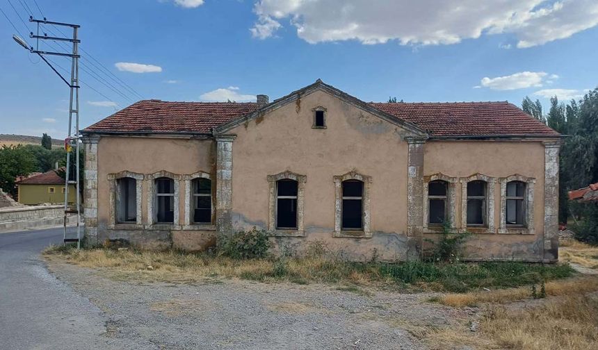 Yozgat’ın Çandır İlçesinde 100 Yıllık Bir Ermeni Okulu!