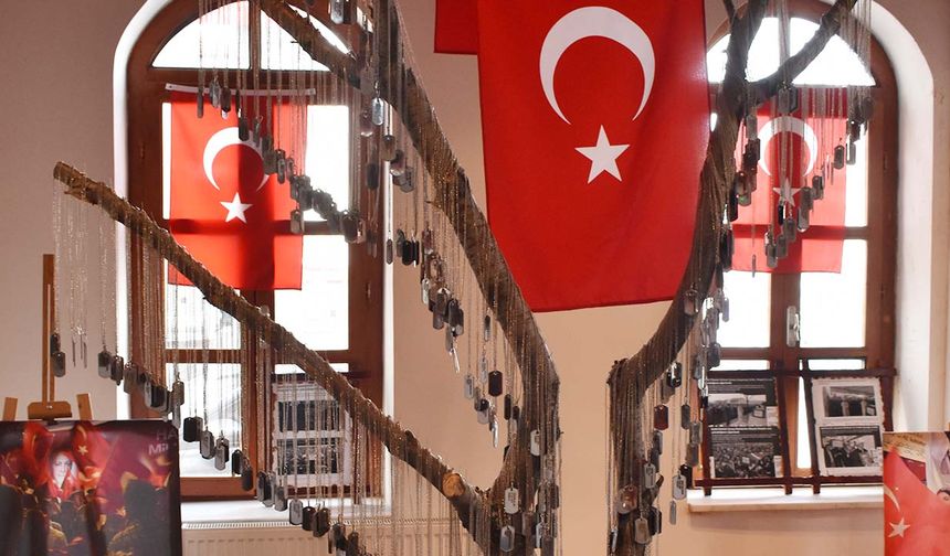 Şehitlerin Emanetleri Duygulandırdı