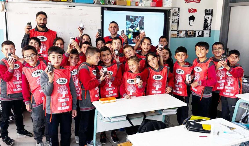 TEMA Vakfı’ndan Yozgat’ta Doğa Dersi: Çocuklar Meşe Tohumu Ekti