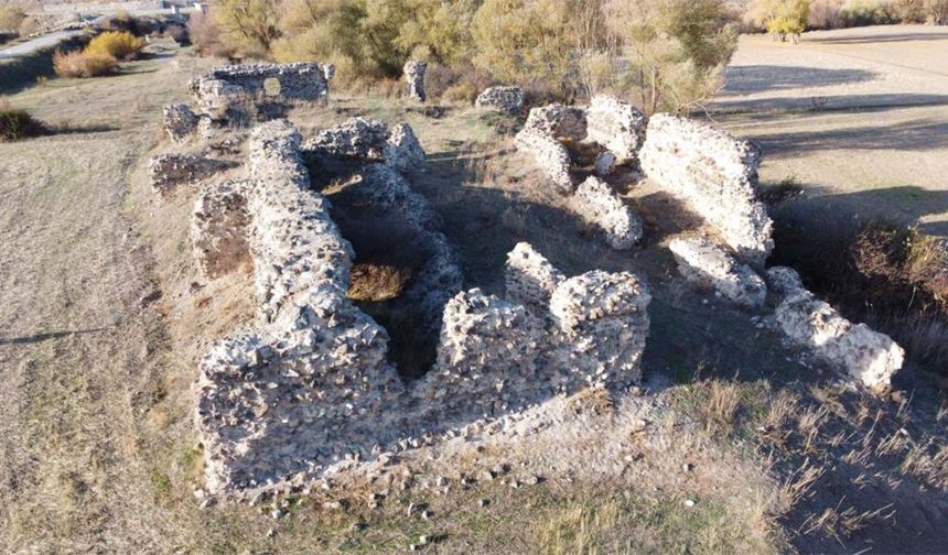 Yozgat’ta Tarihi Kesikköprü Kervansarayı Restore Edilmeyi Bekliyor