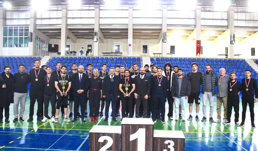 Bozok Üniversitesi’nde Basketbol Heyecanı: Akşam Ligi Turnuvası Sona Erdi