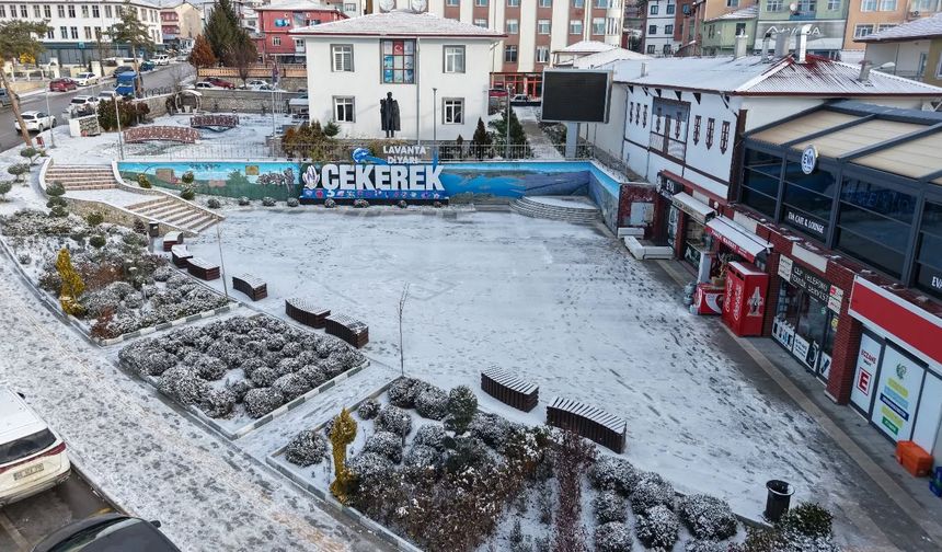 Yozgat’ta Kar Yağışı Etkili Oldu: Çekerek Beyaza Büründü