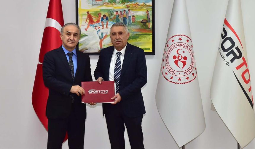 Şefaatli’de İmzalar Atıldı: Gençler İçin Büyük Yatırım