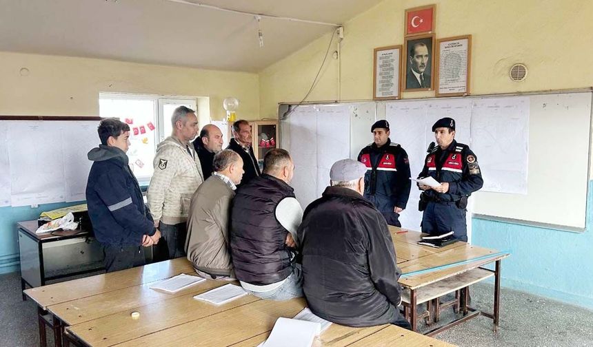 Şefaatli’de Jandarma’dan Mera Uyarısı: Köy Köy Bilgilendirme!