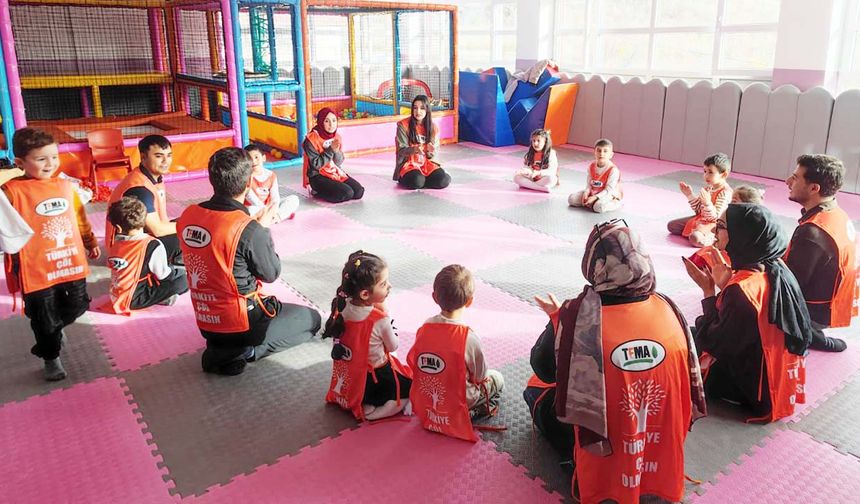 TEMA Yozgat Gönüllüleri Dünya Gönüllüler Günü’nü Miniklerle Kutladı