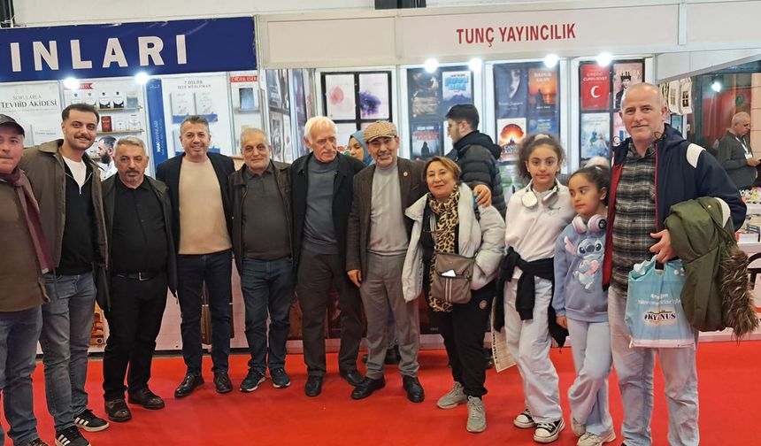 Yozgatlılar TÜYAP’ta Hemşehrileri Mustafa Eranıl’a Sahip Çıktı