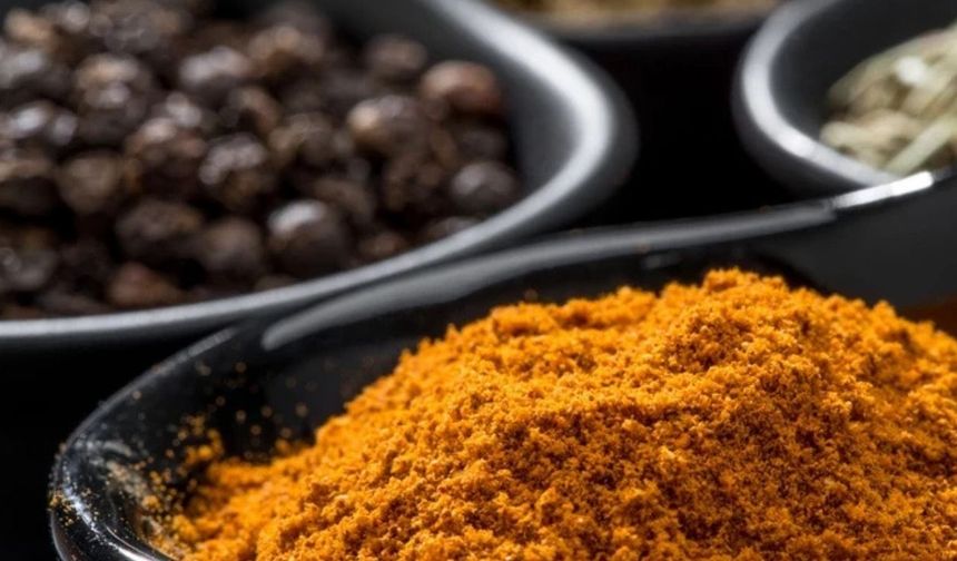 Zerdeçal ve Karabiberi Birlikte Tüketin: Bağışıklık Sisteminiz İçin Etkisi Şaşırtacak!