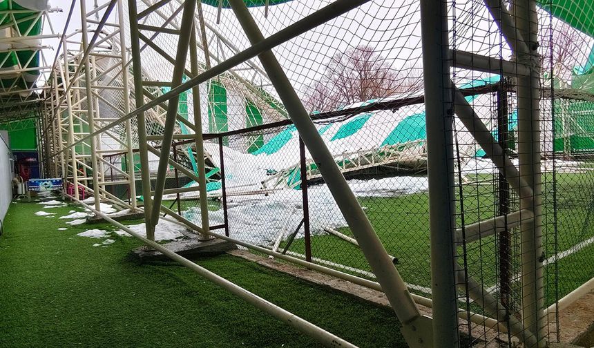 Karın ağırlığına dayanamadı