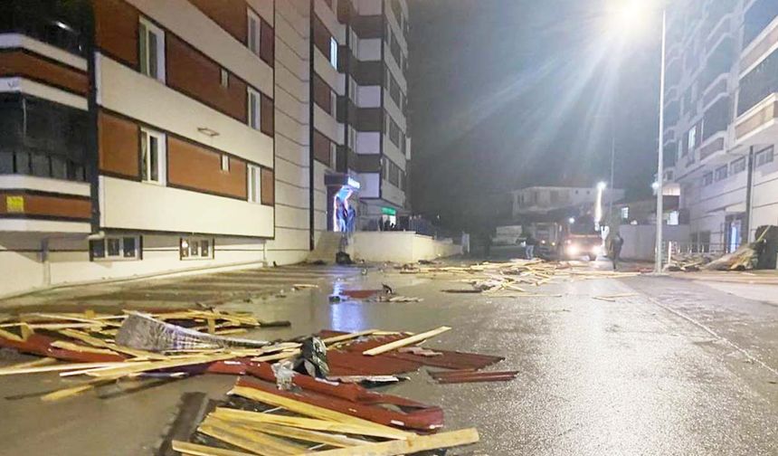 Sorgun’da Fırtına Etkili Oldu: Çatılar Uçtu, Araçlar Hasar Gördü