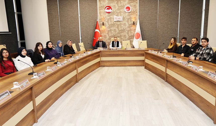 Yozgat Bozok Üniversitesi Rektörü Her Yerde!