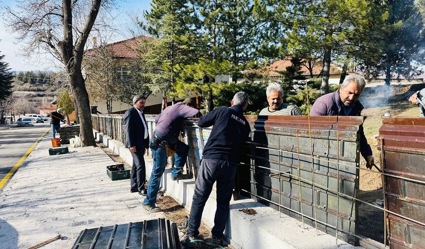 Aydıncık’ta Aşağı Cami Çevresi Yenileniyor