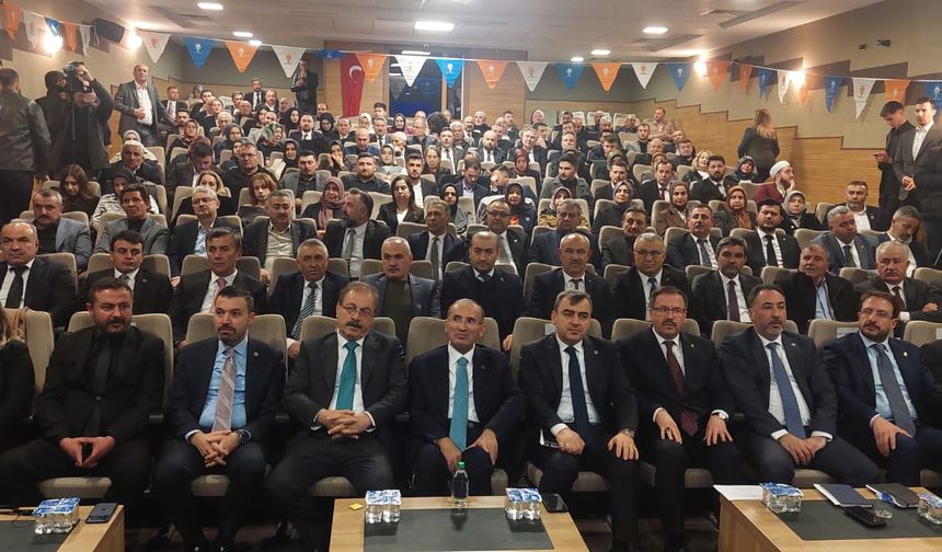 AK Teşkilat Tam Kadro