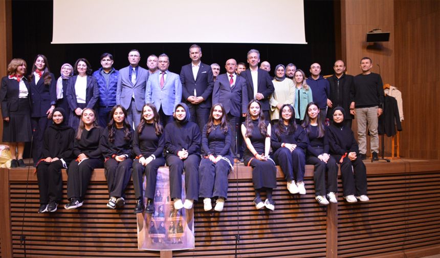 Anadolu’yu Sahneye Taşıdı