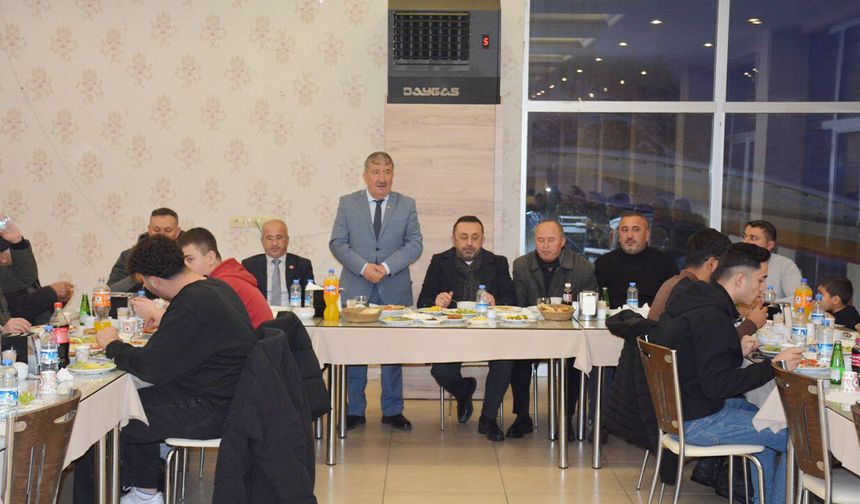 Ticaret borsası aynı sofrada