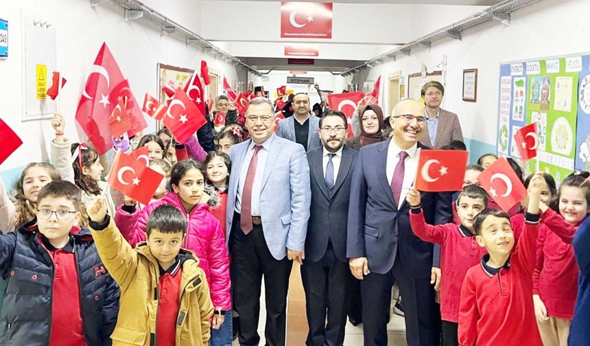 Yozgat’ta Okullarda İkinci Dönem Coşkusu: Ders Zili Bayrak Sevgisiyle Çaldı