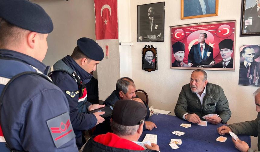 Yenifakılı’da Jandarma Bilgilendiriyor