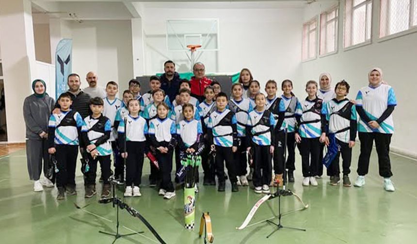 Minik okçulara ziyaret